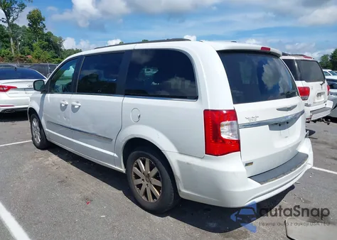2016 Chrysler Town & Country Touring из США, поврежденный, VIN 2C4RC1BG0GR301270